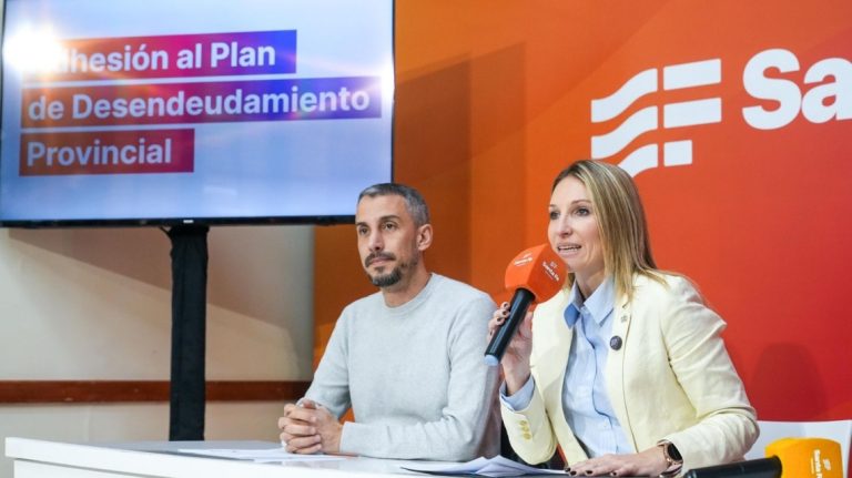 Presentaron detalles del plan de desendeudamiento: “El gobierno de Pullaro está al lado de las familias que necesitan recuperarse”