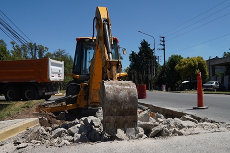 Pilar: avanza la rehabilitación de calzada de la Ruta Provincial 8