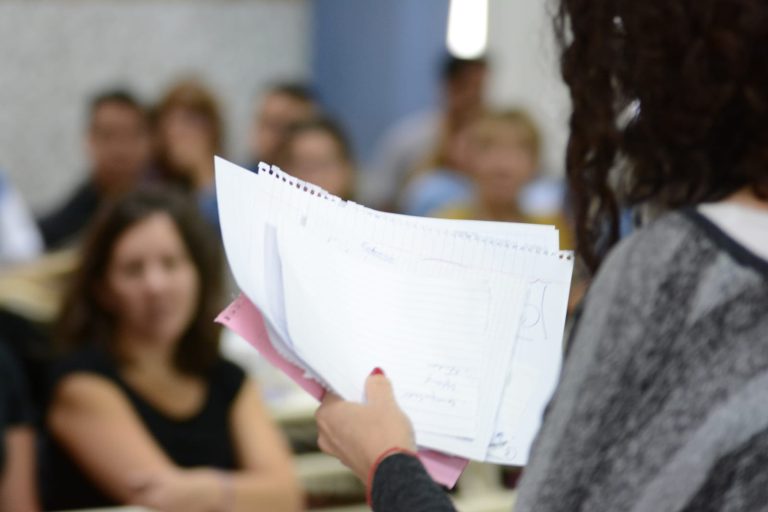 Docentes de Chubut recibirán puntaje por completar el Relevamiento Nacional de Personal Educativo
