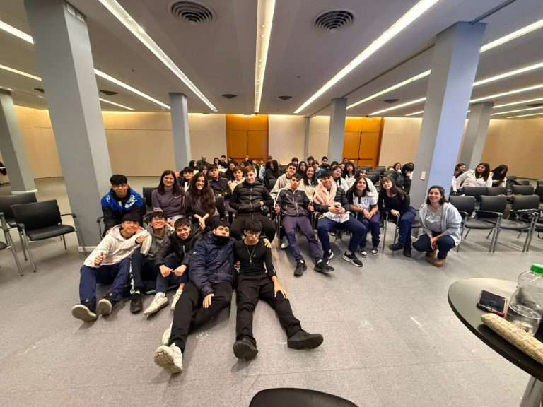 Jóvenes de la Ciudad participaron de una capacitación en educación financiera