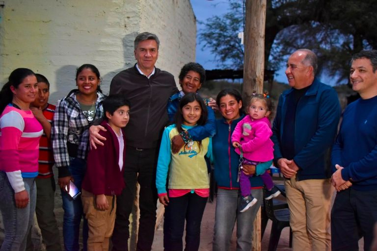LLEGÓ LA LUZ AL PARAJE EL PUCA: UN SUEÑO ESPERADO DURANTE MÁS DE DIEZ AÑOS SE HIZO REALIDAD