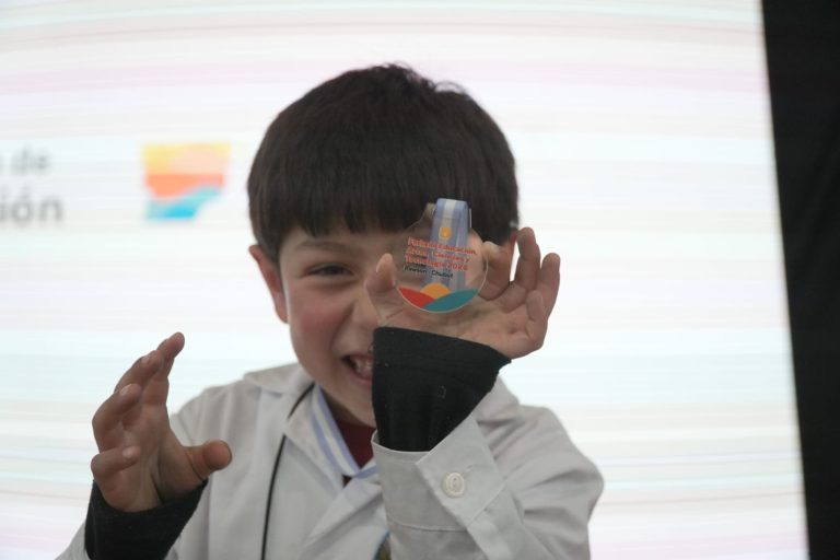 Estudiantes de Chubut competirán en las instancias nacionales de la Feria de Educación, Artes, Ciencias y Tecnología