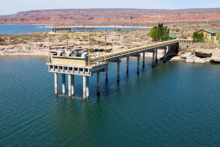 EPAS profundiza la inversión en infraestructura estratégica para garantizar el agua potable en la comarca petrolera