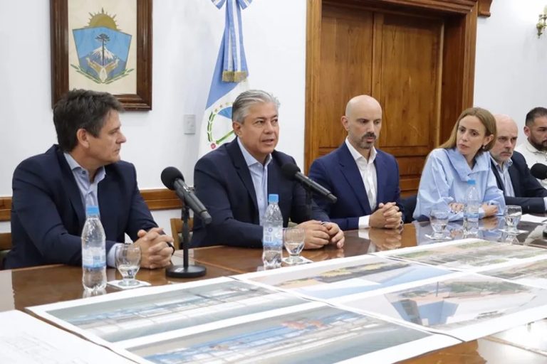 Antes de fin de año comenzará la construcción del primer natatorio olímpico de Neuquén