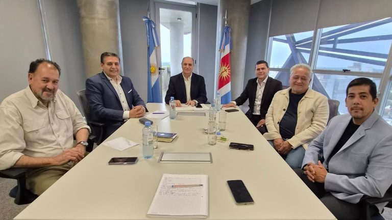 El Consejo Económico y Social junto a Coopsol trazan estrategias para maximizar la producción de miel