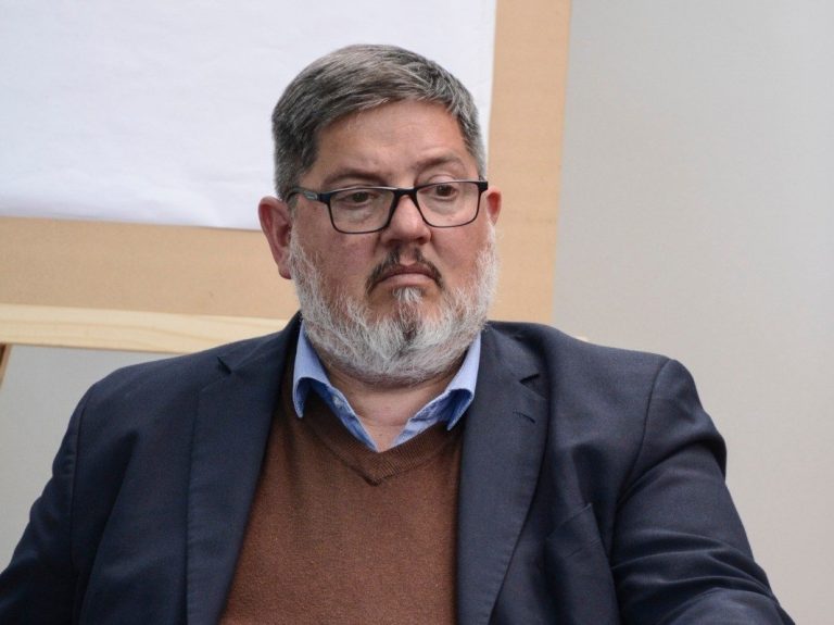 Verbes se refirió a la reapertura de paritarias y explicó la situación financiera de Santa Cruz